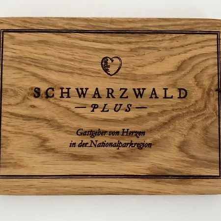 Schwarzwald Tannenzaepfle بيرسبرون